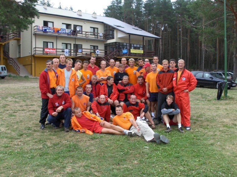 Zdjęcie pamiątkowe uczestników szkolenia w Tamie (z arch. Rafała Gutkowskiego)